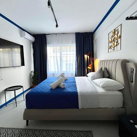 Syntagma Plaka Suite By Zeussuites Athens Exterior photo